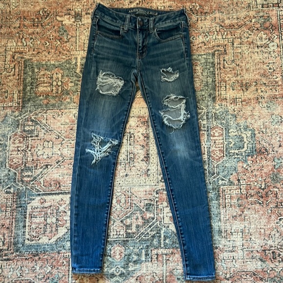American Eagle Outfitter medium wash Jeans - Picture 1 of 8